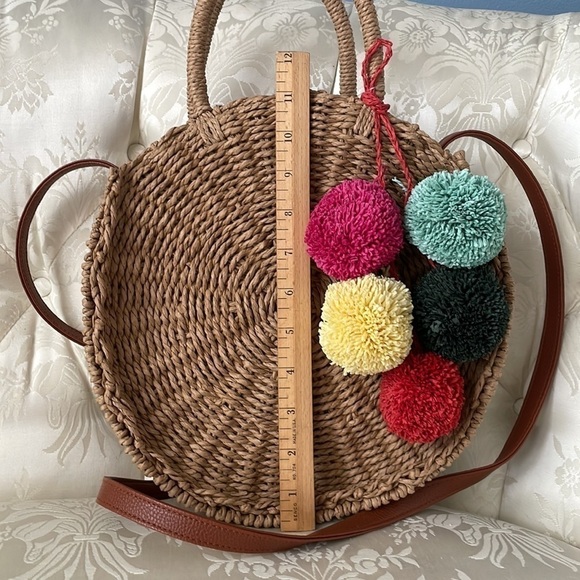 Brand New Olivia Miller Round Straw Multi Color Pom Pom Handbag Crossbody Purse - Picture 11 of 12